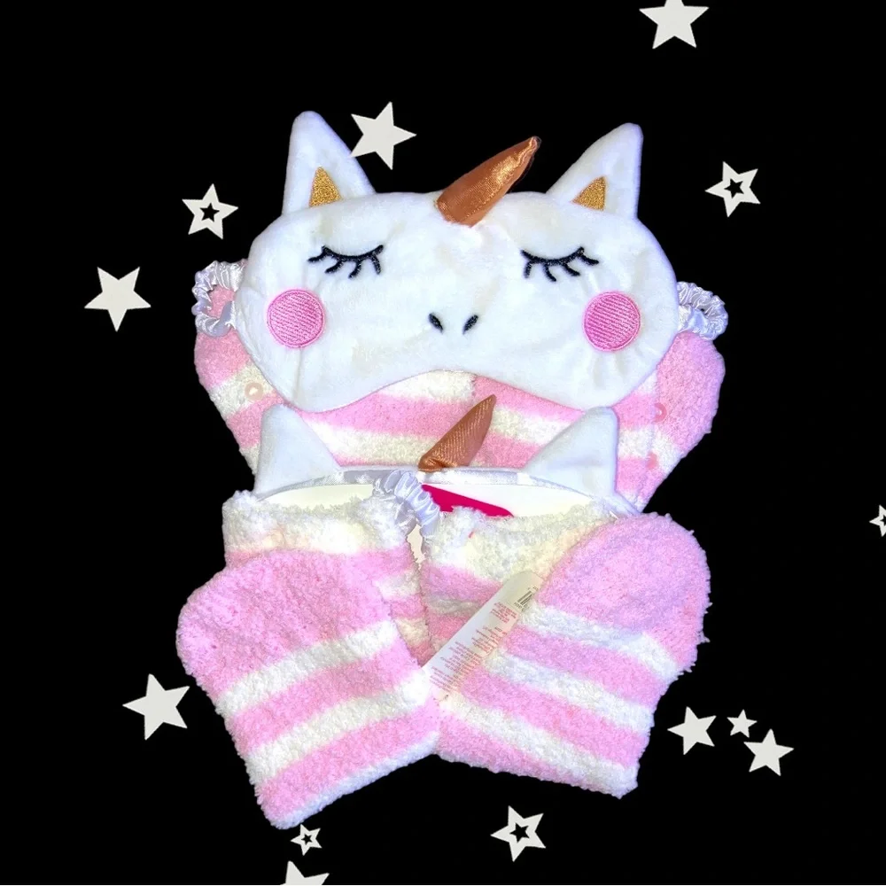 🆕NWT•3D Unicorn Eye Mask & Fuzzy Sock Set - Picture 8 of 14